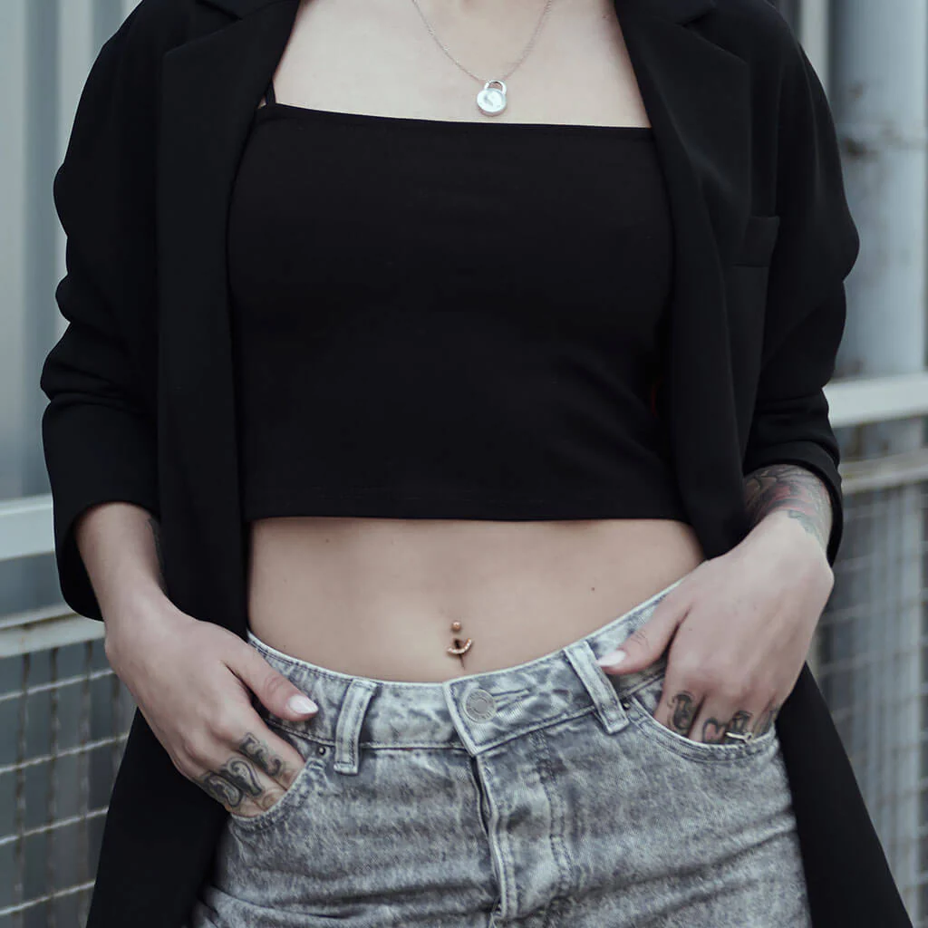 Belly Button Piercing Curved Zirconia Internally Threaded - Image 6
