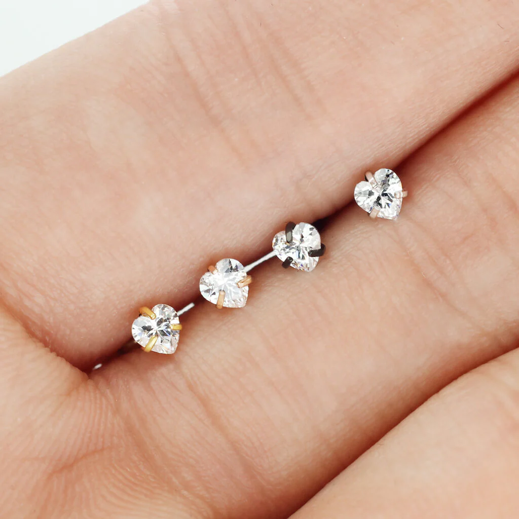 Labret Heart Zirconia Internally Threaded, 4 pieces - Image 3